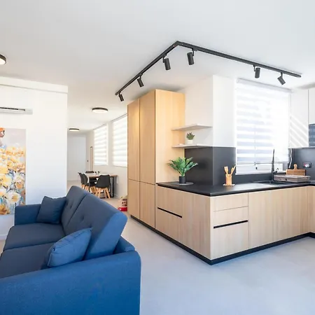 Gorgeous Penthouse With Sea View St. Paul's Bay